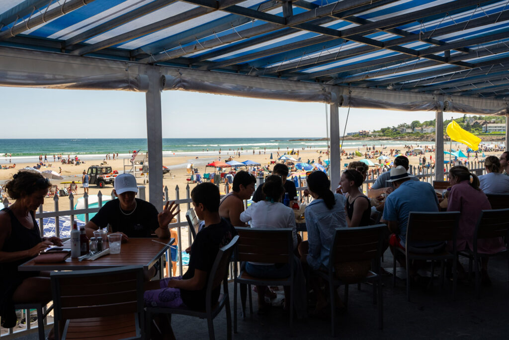 splash restaurant outdoor deck dining area